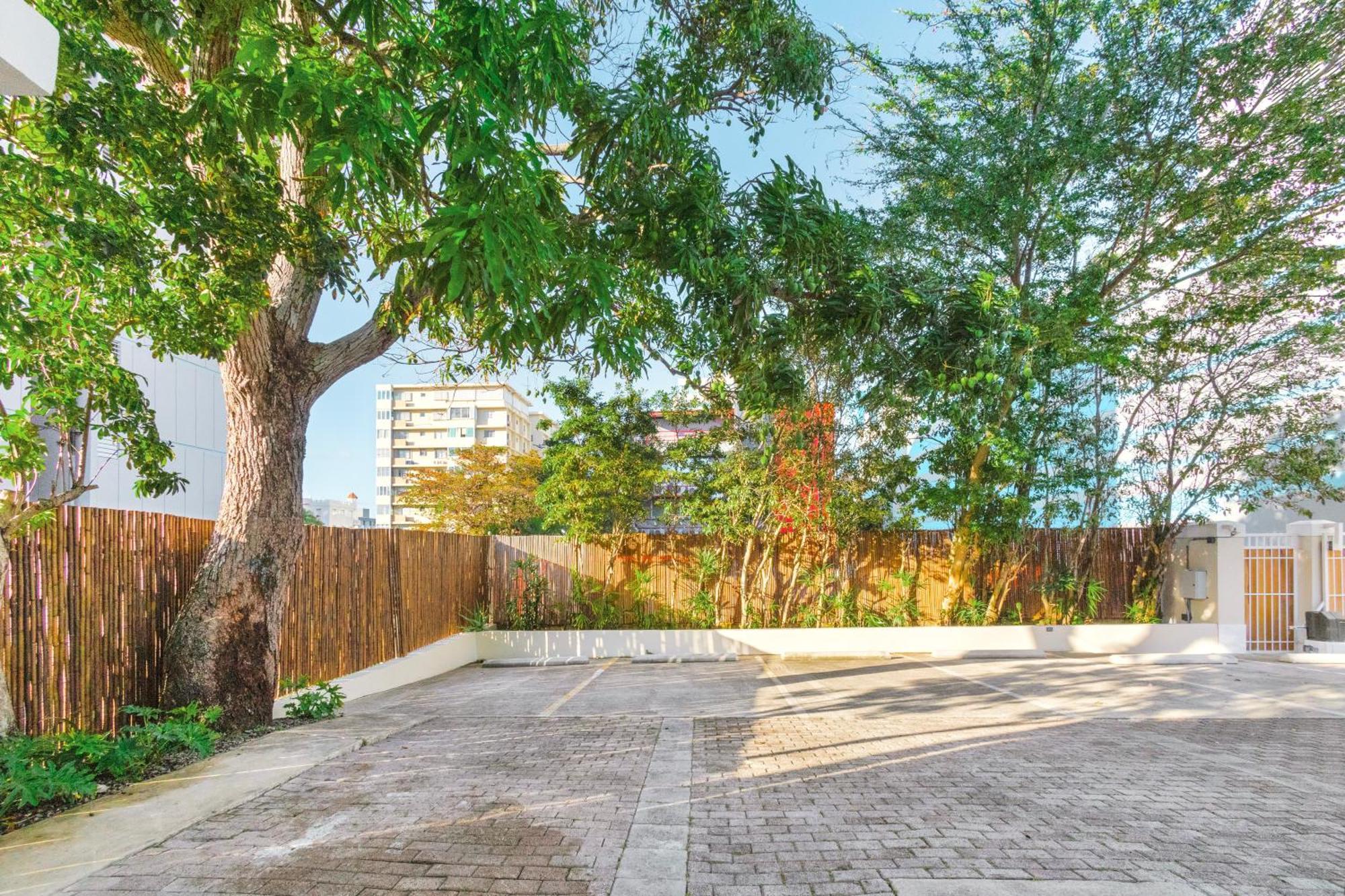 Апартаменты Hidden Gem In Miramar- Power Generator- Parking Сан-Хуан Экстерьер фото